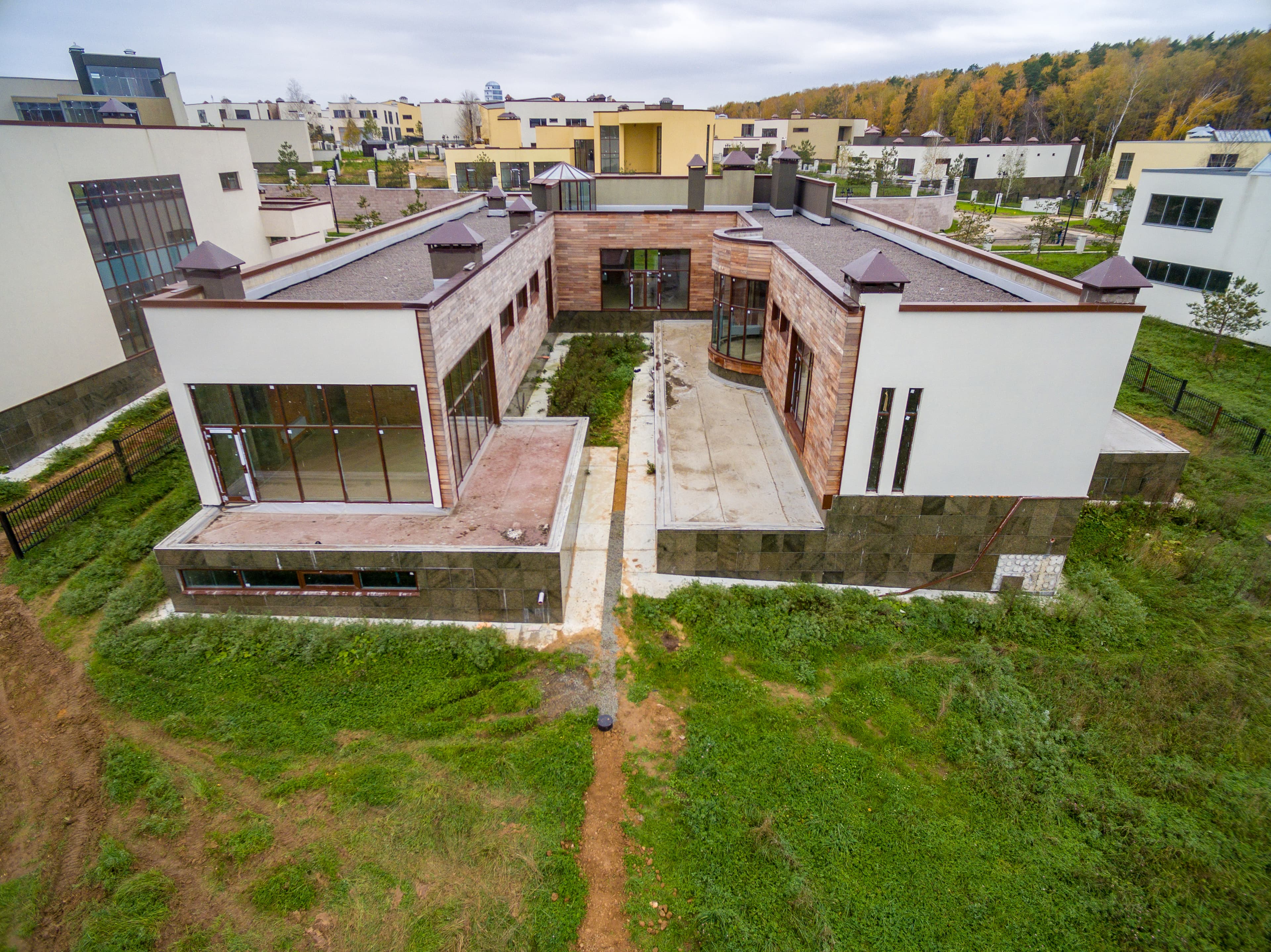estate-building